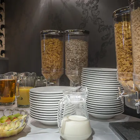 The Feathers Hotel, Helmsley, North Yorkshire - The Coaching Group 4* Helmsley