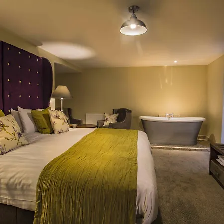 The Feathers Hotel, Helmsley, North Yorkshire - The Coaching Group Hotel