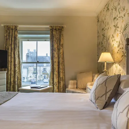 Hotel The Feathers Helmsley