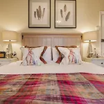 מלון The Feathers Hotel, Helmsley, North Yorkshire - The Coaching Group הלמסלי