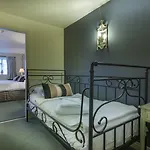 מלון The Feathers Hotel, Helmsley, North Yorkshire - The Coaching Group 4*