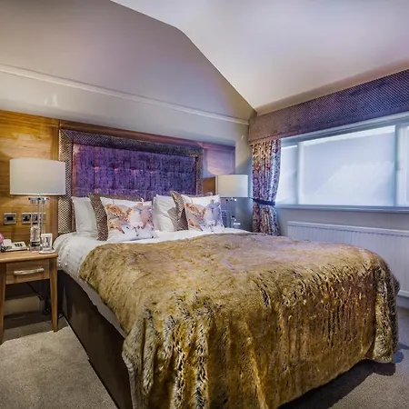 The Feathers Hotel, Helmsley, North Yorkshire - The Coaching Group Hotel