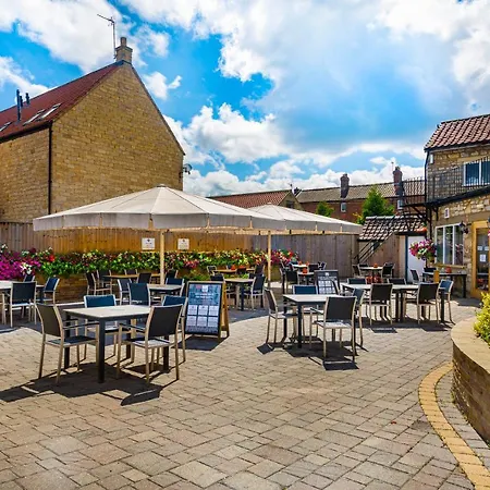 The Feathers Hotel, Helmsley, North Yorkshire - The Coaching Group 4* Helmsley