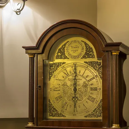 The Feathers Hotel, Helmsley, North Yorkshire - The Coaching Group 4* Helmsley