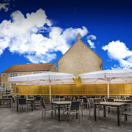 The Feathers Hotel, Helmsley, North Yorkshire - The Coaching Group ホテル 4*
