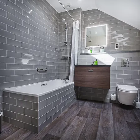 The Feathers Hotel, Helmsley, North Yorkshire - The Coaching Group Hotel