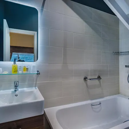 The Feathers Hotel, Helmsley, North Yorkshire - The Coaching Group Hotel Helmsley
