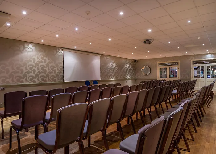 호텔 The Feathers Hotel, Helmsley, North Yorkshire - The Coaching Group 4*