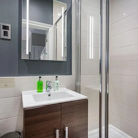 מלון The Feathers Hotel, Helmsley, North Yorkshire - The Coaching Group הלמסלי